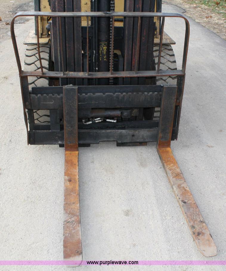 image for item 4792 Caterpillar V50D forklift