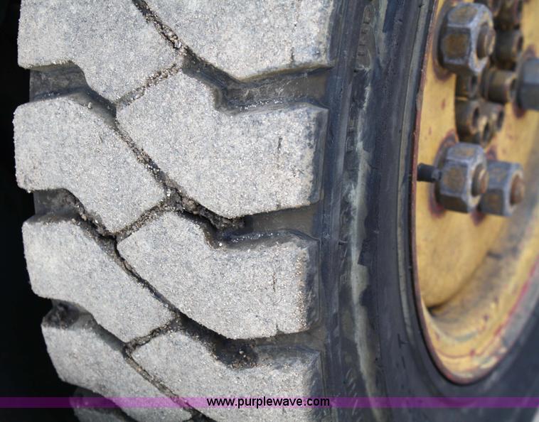 image for item 4792 Caterpillar V50D forklift