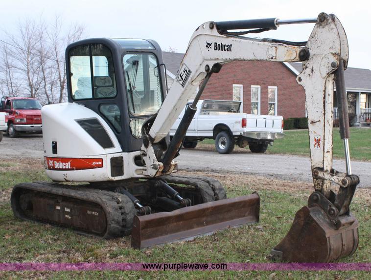 image for item 4819 2004 Bobcat 435G ZHS compact excavator