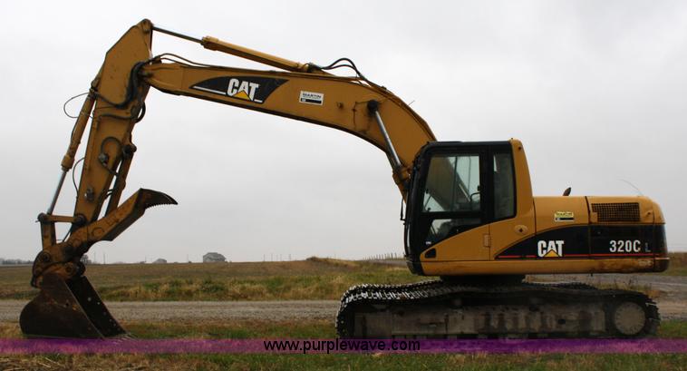 image for item 4820 2001 Caterpillar 320CL excavator