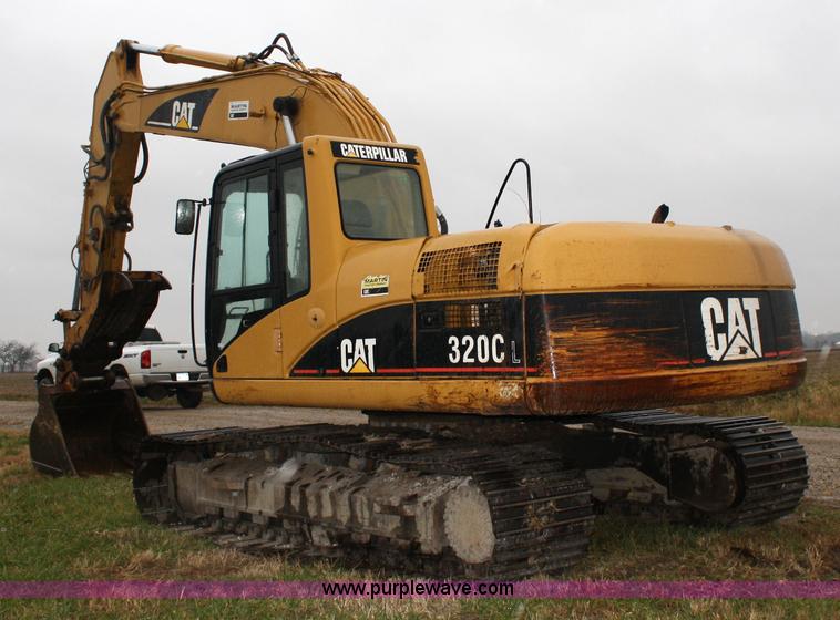 image for item 4820 2001 Caterpillar 320CL excavator