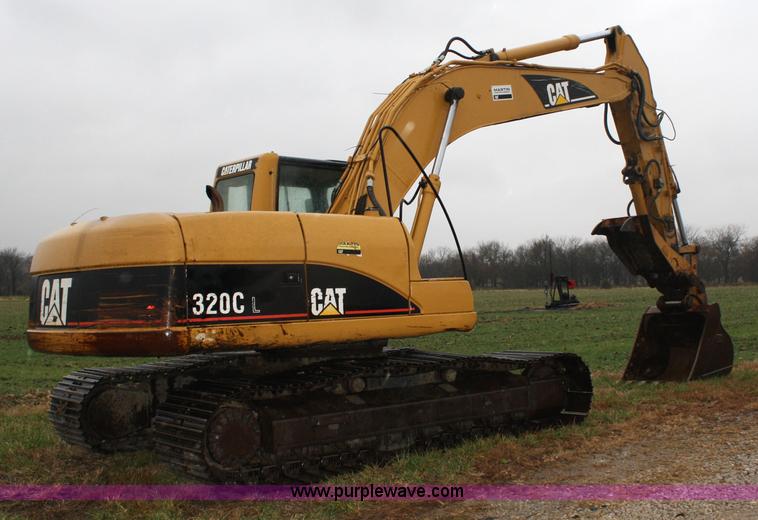 image for item 4820 2001 Caterpillar 320CL excavator