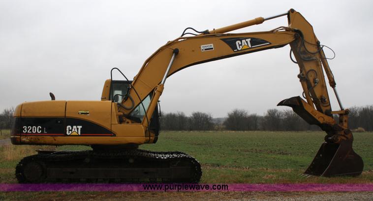 image for item 4820 2001 Caterpillar 320CL excavator