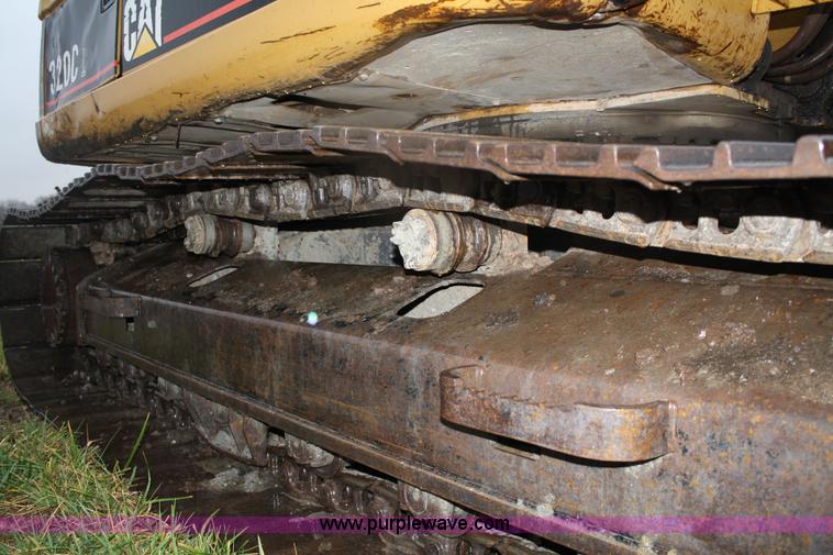 image for item 4820 2001 Caterpillar 320CL excavator