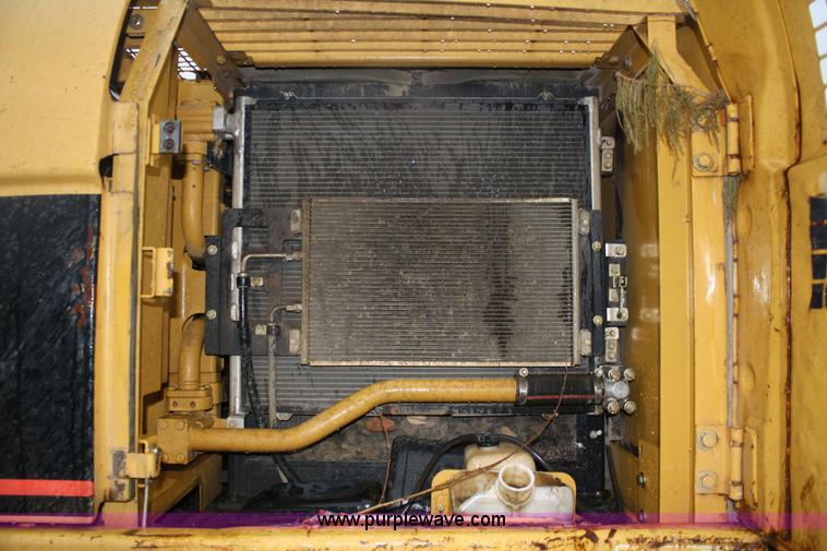 image for item 4820 2001 Caterpillar 320CL excavator