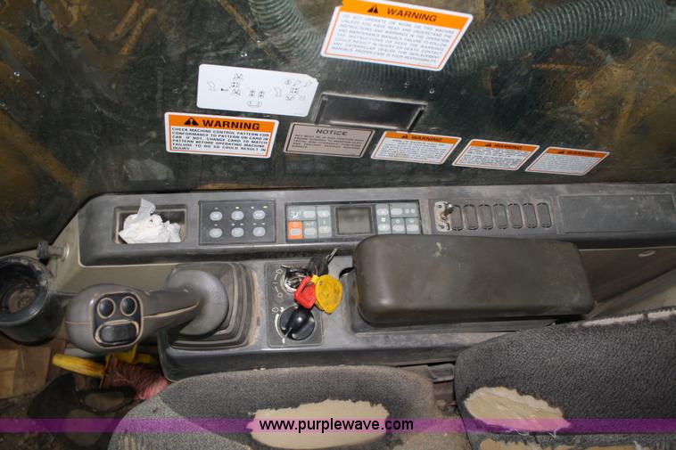 image for item 4820 2001 Caterpillar 320CL excavator