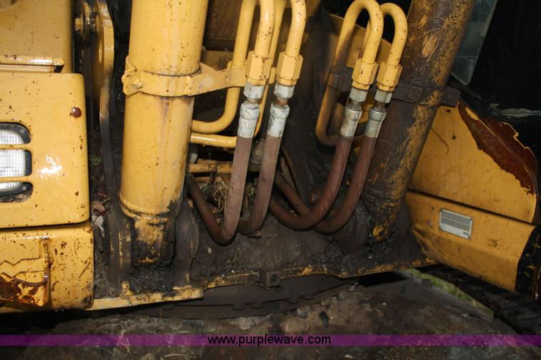 image for item 4820 2001 Caterpillar 320CL excavator