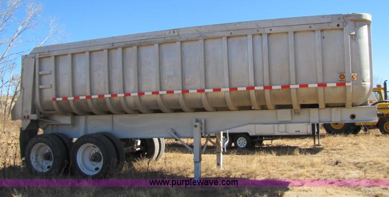 image for item 5157 1990 Fruehauf 24' end dump trailer