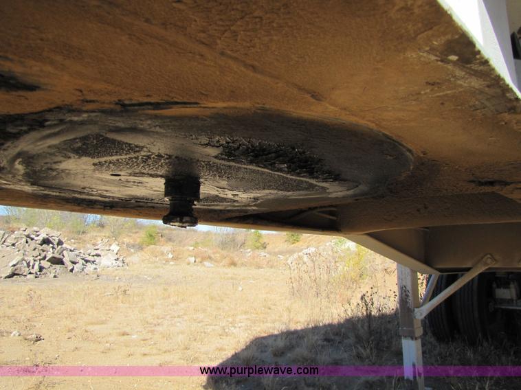 image for item 5157 1990 Fruehauf 24' end dump trailer