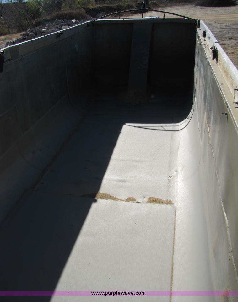 image for item 5157 1990 Fruehauf 24' end dump trailer