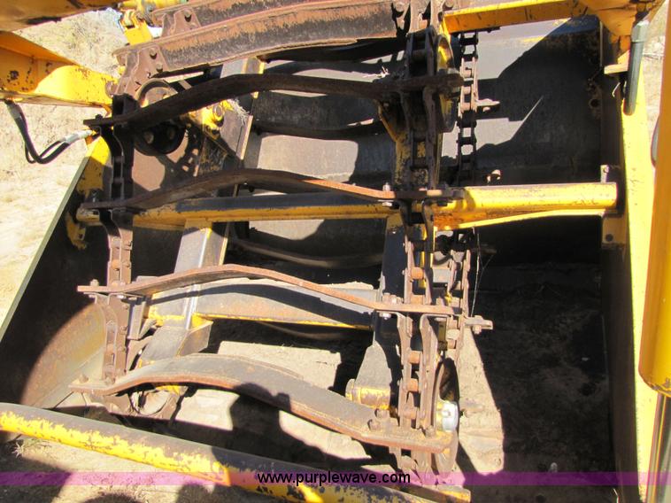 image for item 5160 1967 John Deere 7600 paddle scraper