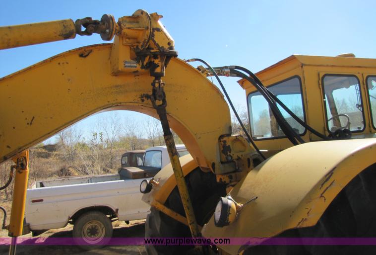 image for item 5160 1967 John Deere 7600 paddle scraper