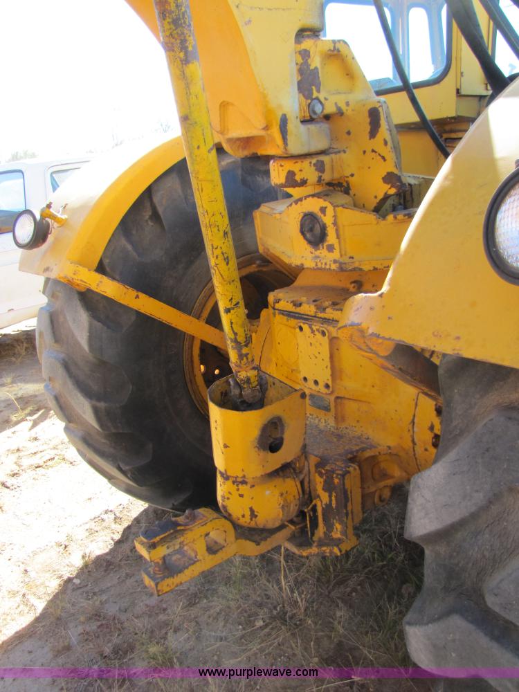 image for item 5160 1967 John Deere 7600 paddle scraper