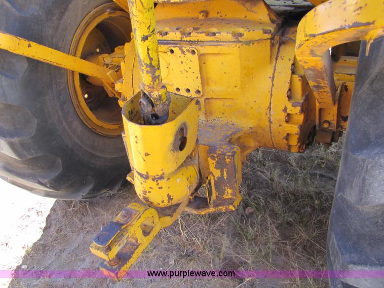 image for item 5160 1967 John Deere 7600 paddle scraper