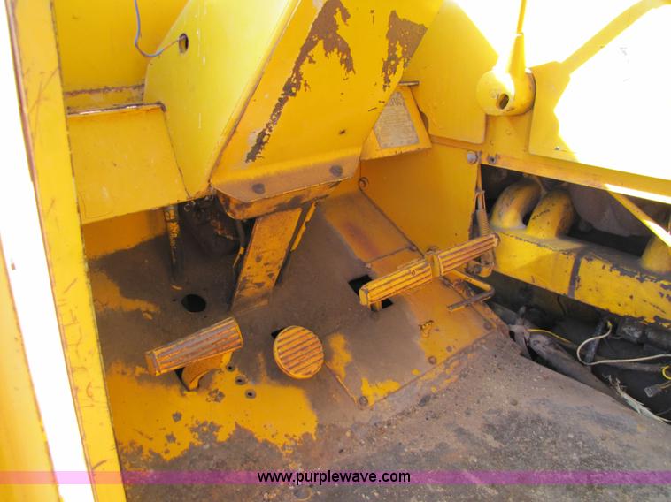 image for item 5160 1967 John Deere 7600 paddle scraper