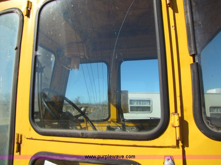 image for item 5160 1967 John Deere 7600 paddle scraper