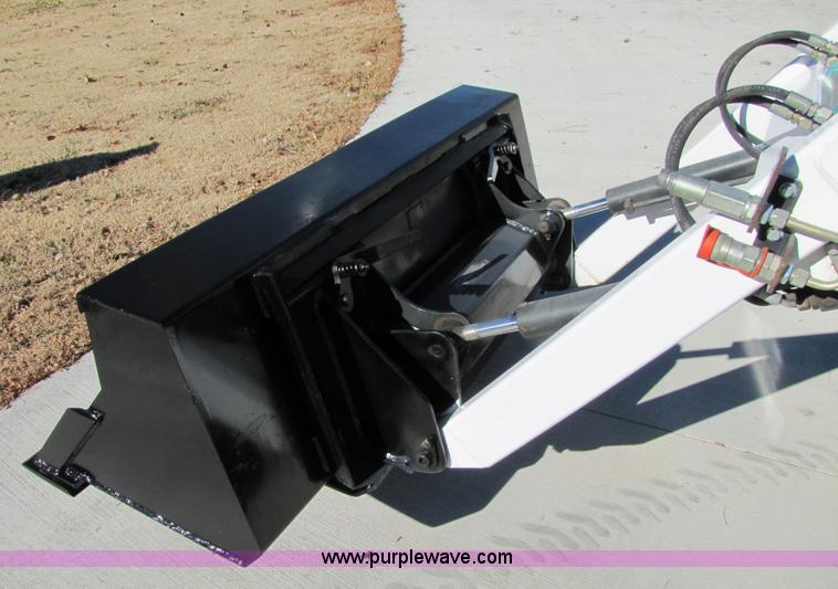 image for item 5231 2002 Bobcat B100 Turbo loader backhoe