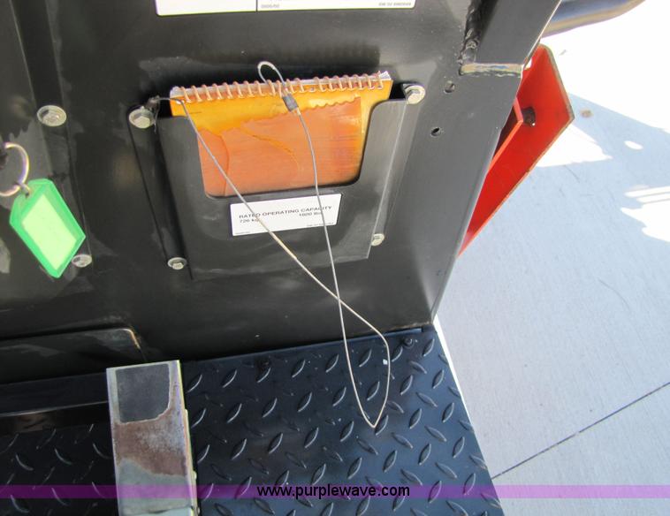 image for item 5231 2002 Bobcat B100 Turbo loader backhoe