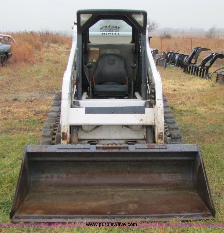 image for item 5300 2002 Bobcat T190 skid steer
