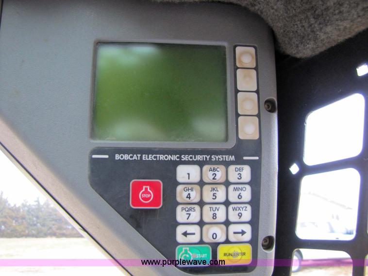 image for item 5300 2002 Bobcat T190 skid steer