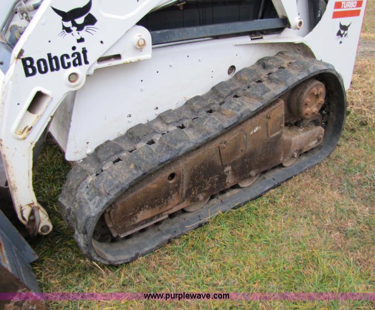 image for item 5300 2002 Bobcat T190 skid steer