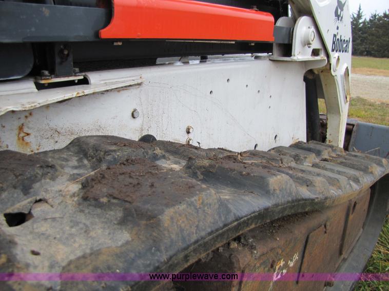image for item 5300 2002 Bobcat T190 skid steer