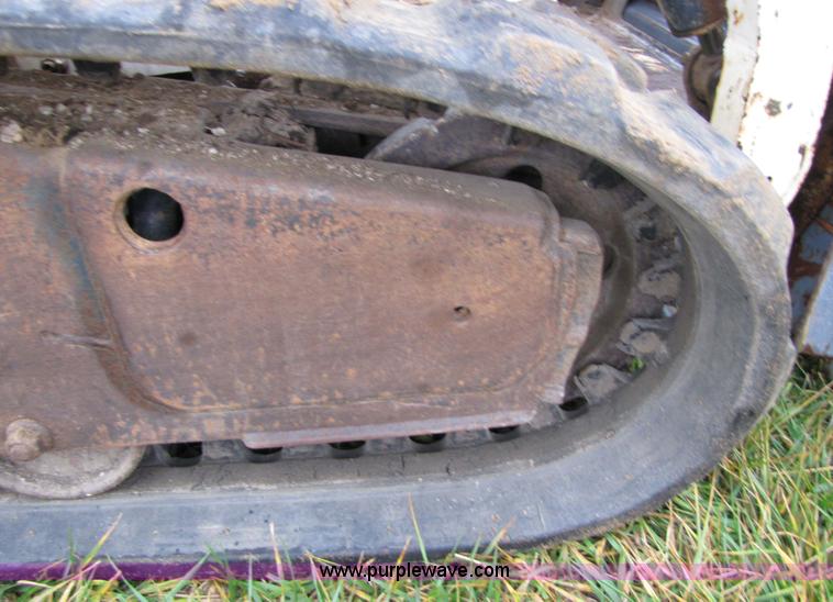 image for item 5300 2002 Bobcat T190 skid steer
