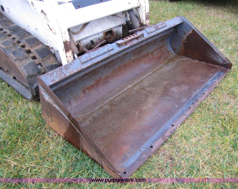 image for item 5300 2002 Bobcat T190 skid steer