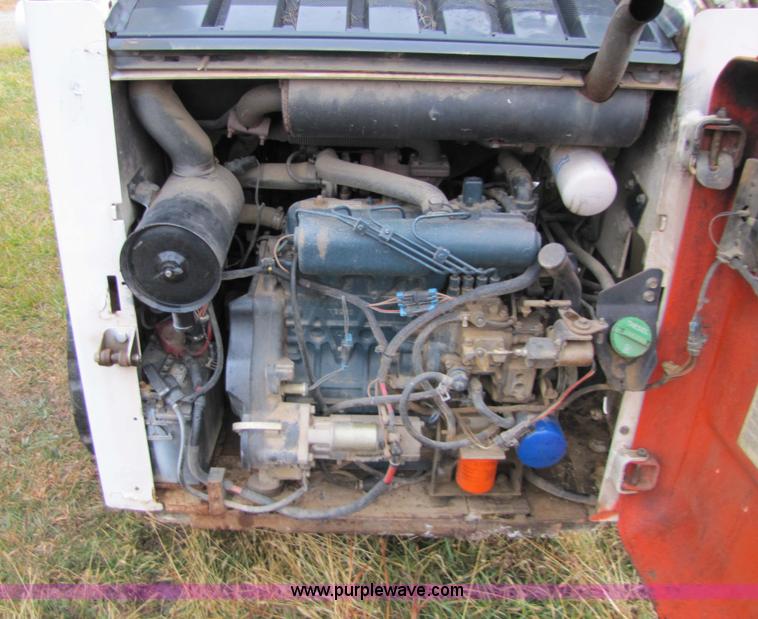 image for item 5300 2002 Bobcat T190 skid steer