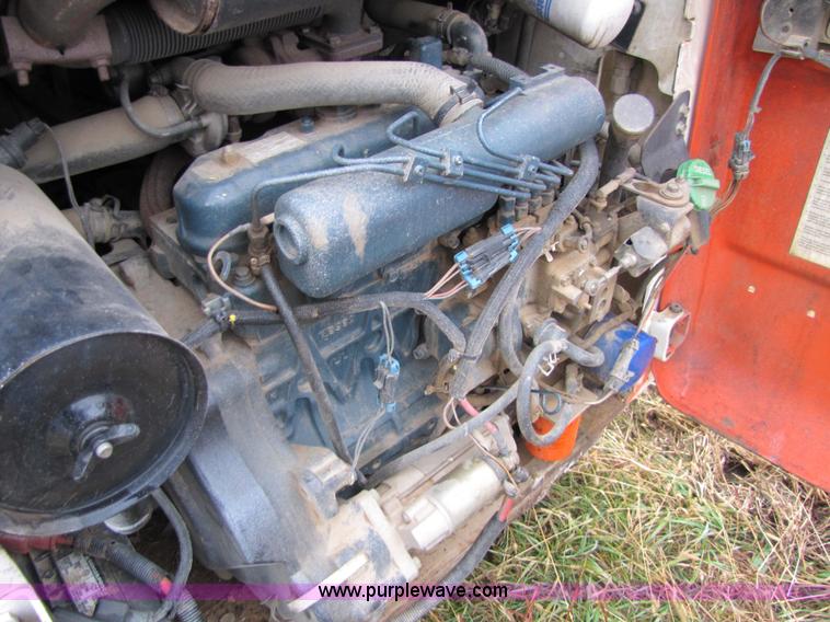 image for item 5300 2002 Bobcat T190 skid steer