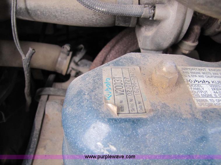 image for item 5300 2002 Bobcat T190 skid steer