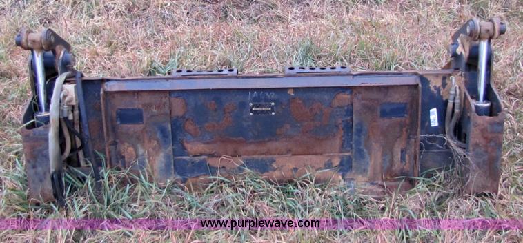 image for item 5303 Bobcat 68 combo bucket