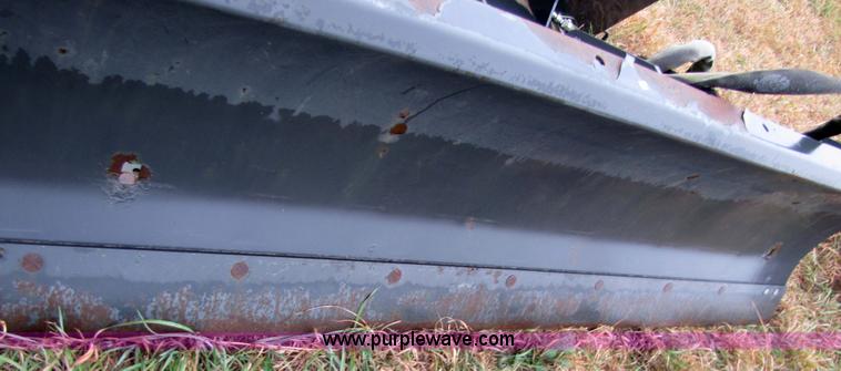 image for item 5304 2005 Bobcat 96 snow blade