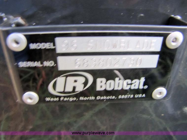 image for item 5304 2005 Bobcat 96 snow blade