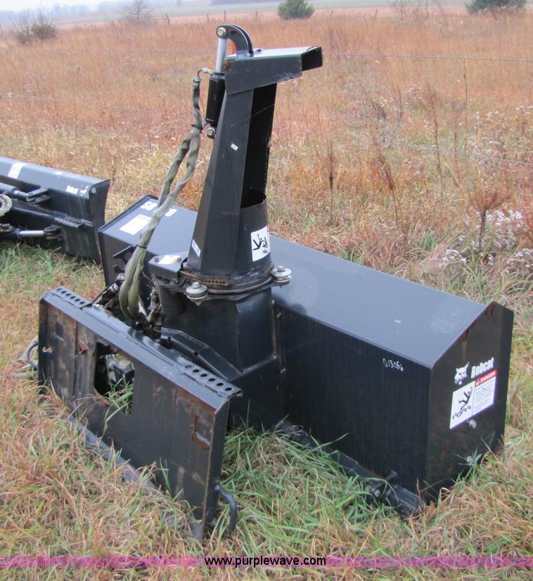 image for item 5306 2005 Bobcat SB200X72 snow blower