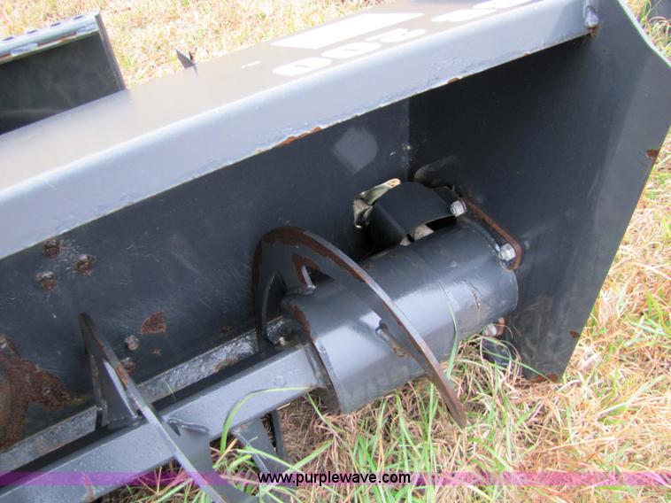 image for item 5306 2005 Bobcat SB200X72 snow blower