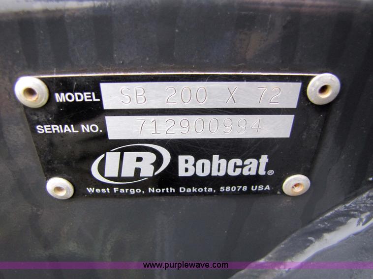 image for item 5306 2005 Bobcat SB200X72 snow blower