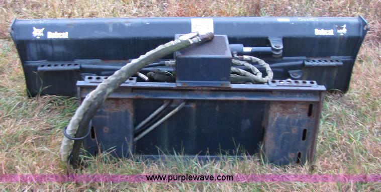 image for item 5307 2005 Bobcat 80 dozer blade