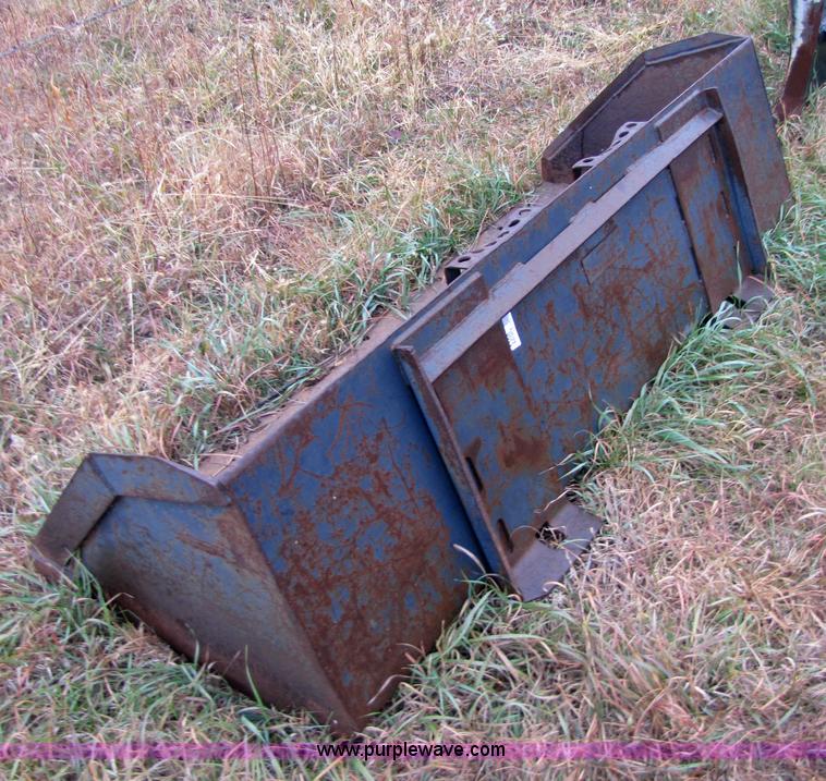 image for item 5308 6' skid steer bucket