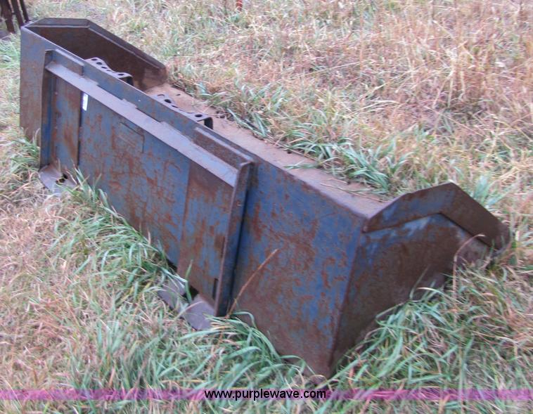 image for item 5308 6' skid steer bucket