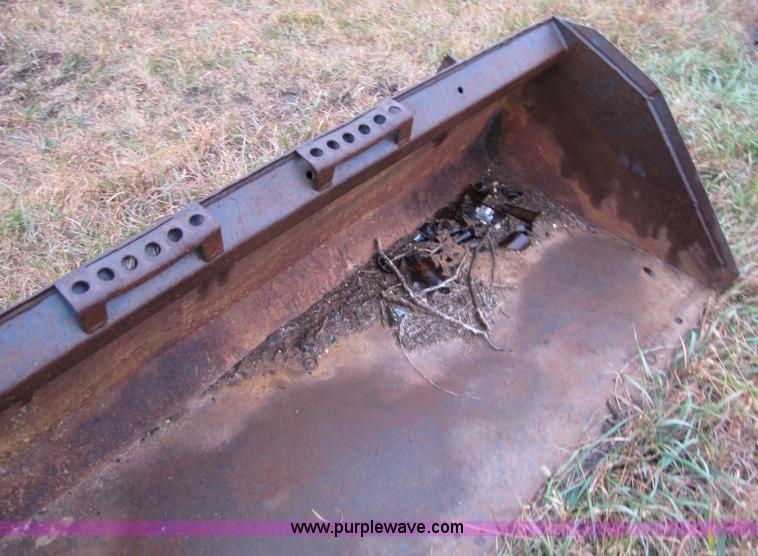 image for item 5308 6' skid steer bucket