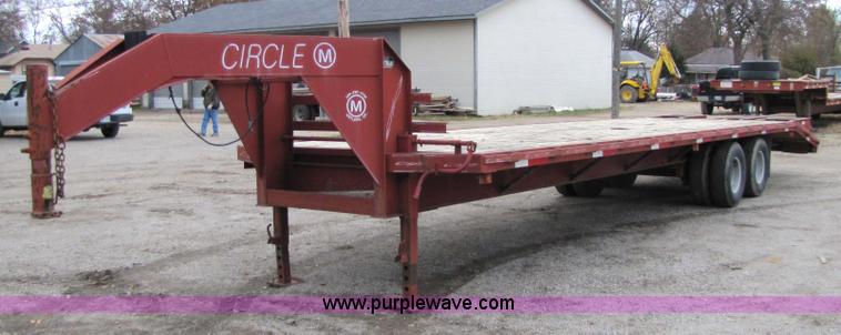 image for item 5310 1999 Circle M tandem axle gooseneck trailer