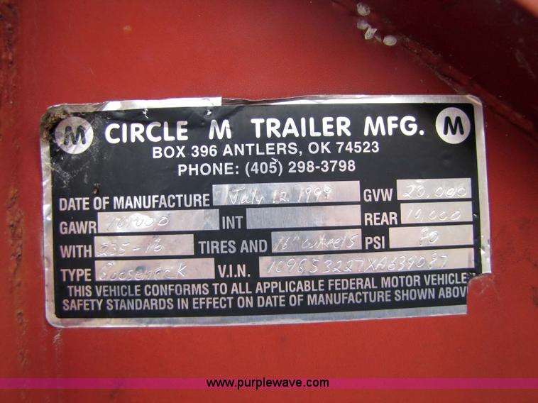 image for item 5310 1999 Circle M tandem axle gooseneck trailer