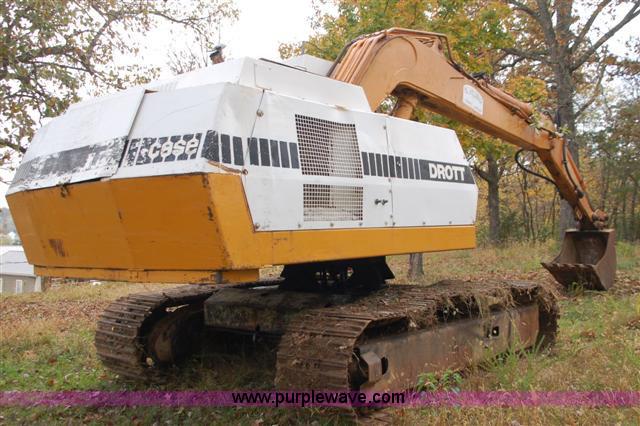 image for item 5549 1981 Drott Case 40CE excavator
