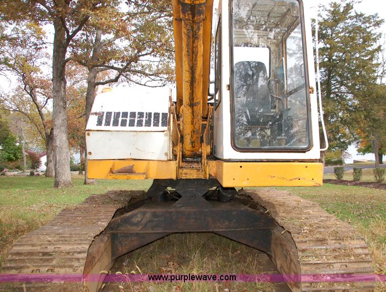image for item 5549 1981 Drott Case 40CE excavator
