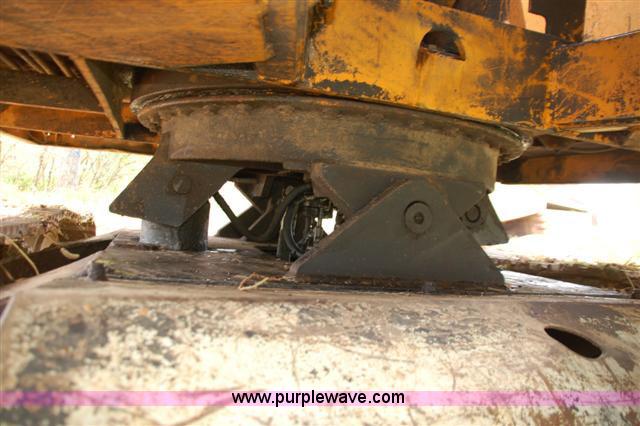 image for item 5549 1981 Drott Case 40CE excavator