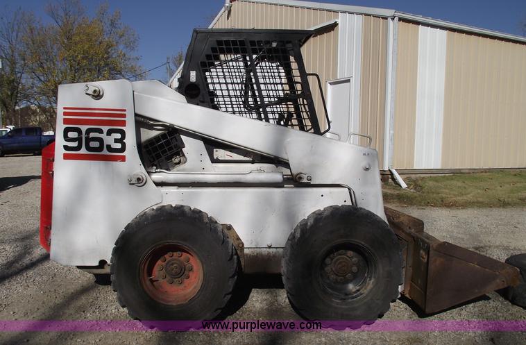 image for item 5992 1998 Bobcat 963 skid steer
