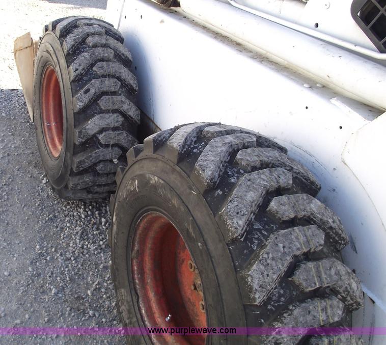 image for item 5992 1998 Bobcat 963 skid steer