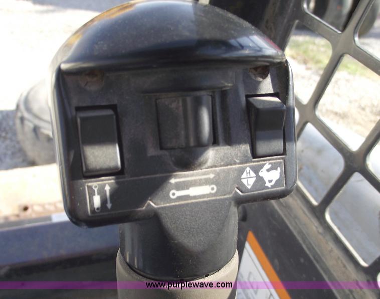 image for item 5992 1998 Bobcat 963 skid steer