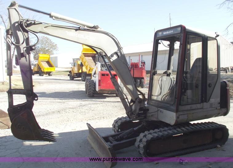 image for item 5993 1994 Takeuchi TB035 mini excavator